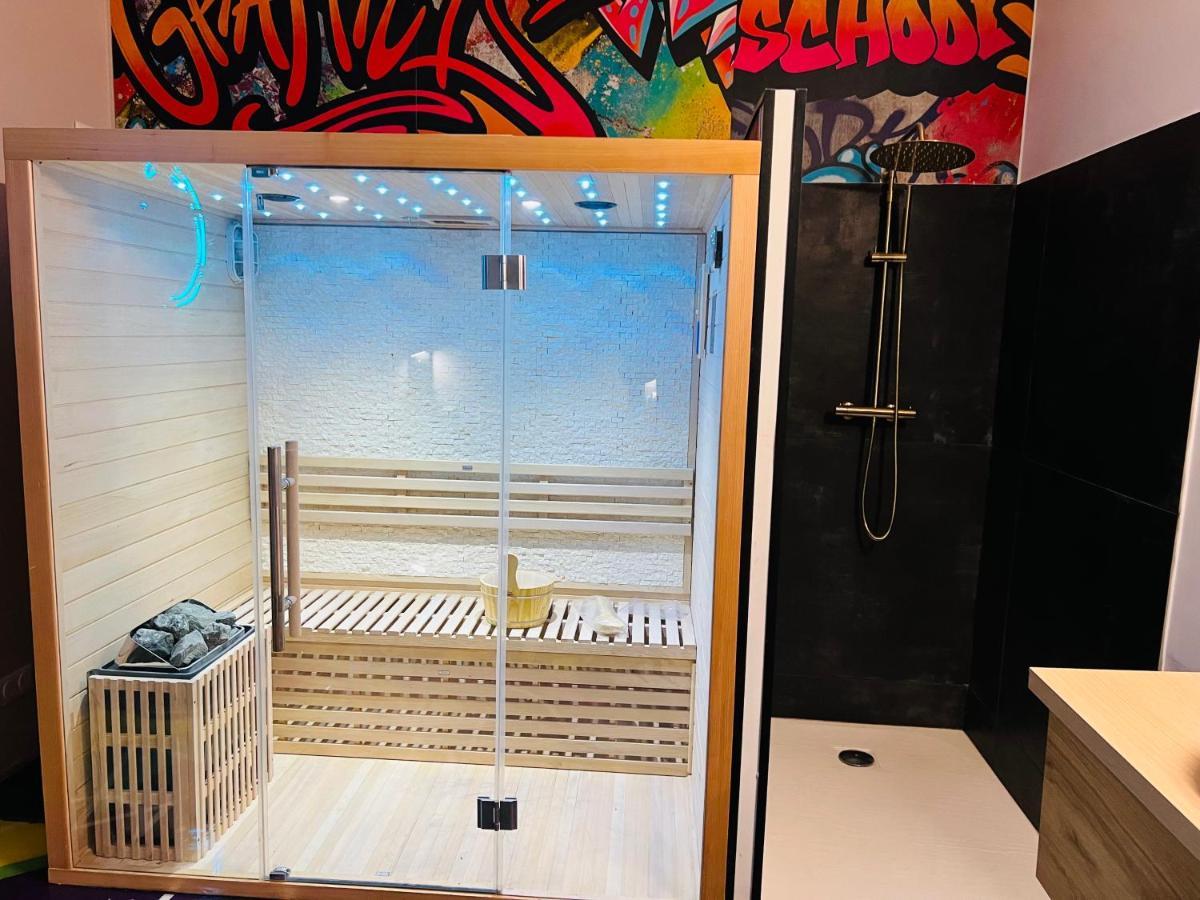 Capsule Street Art - Sauna- Jacuzzi - Playstation 5 - Billard - Netflix - Home Cinema - Terrasse Ντουαί Εξωτερικό φωτογραφία