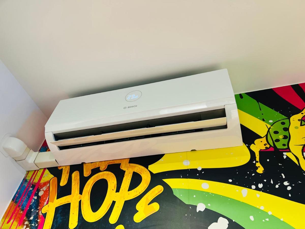 Capsule Street Art - Sauna- Jacuzzi - Playstation 5 - Billard - Netflix - Home Cinema - Terrasse Ντουαί Εξωτερικό φωτογραφία