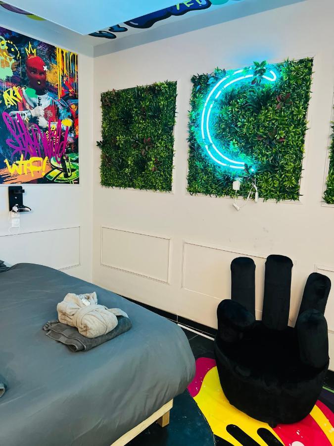 Capsule Street Art - Sauna- Jacuzzi - Playstation 5 - Billard - Netflix - Home Cinema - Terrasse Ντουαί Εξωτερικό φωτογραφία